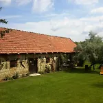 Szeruskert Vendeghaz *
