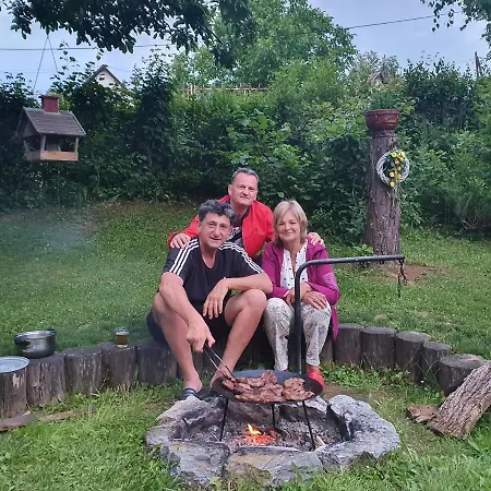 Szeruskert Vendeghaz Case de vacanță *