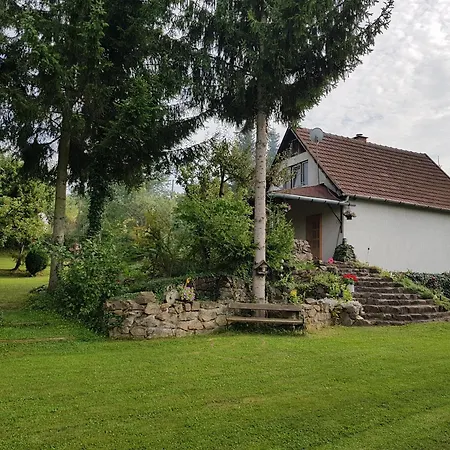 Szeruskert Vendeghaz Ferienhaus Szarvaskő
