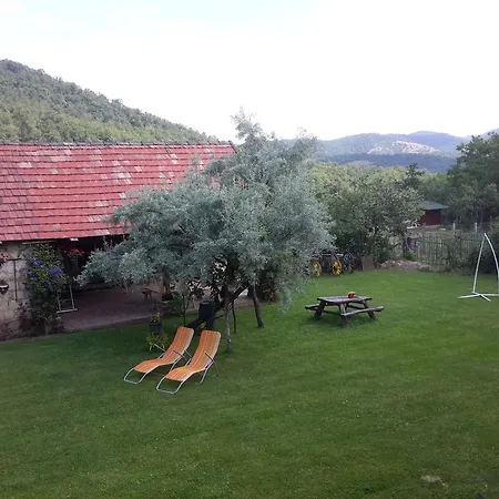 Szeruskert Vendeghaz Case de vacanță Szarvaskő