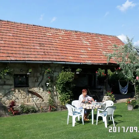 Case de vacanță Szeruskert Vendeghaz