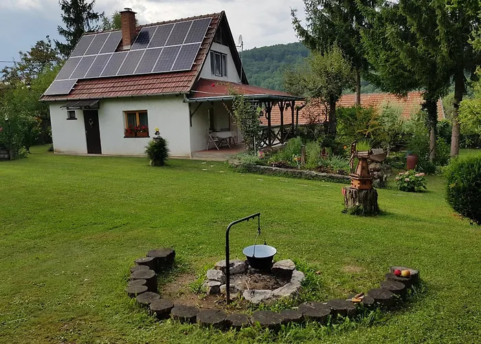 Szeruskert Vendeghaz Szarvaskő