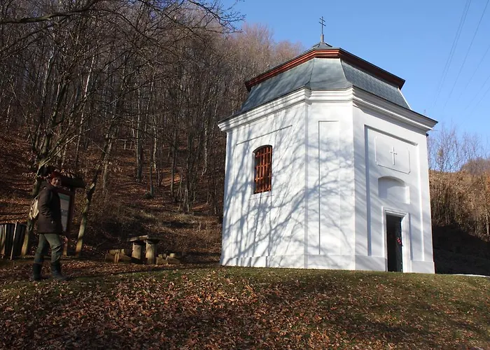Szeruskert Vendeghaz 펜션 Szarvaskő