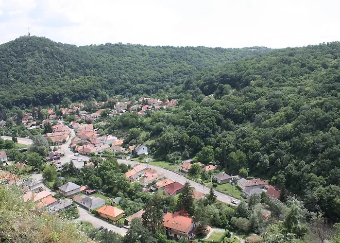 Szeruskert Vendeghaz 펜션 Szarvaskő